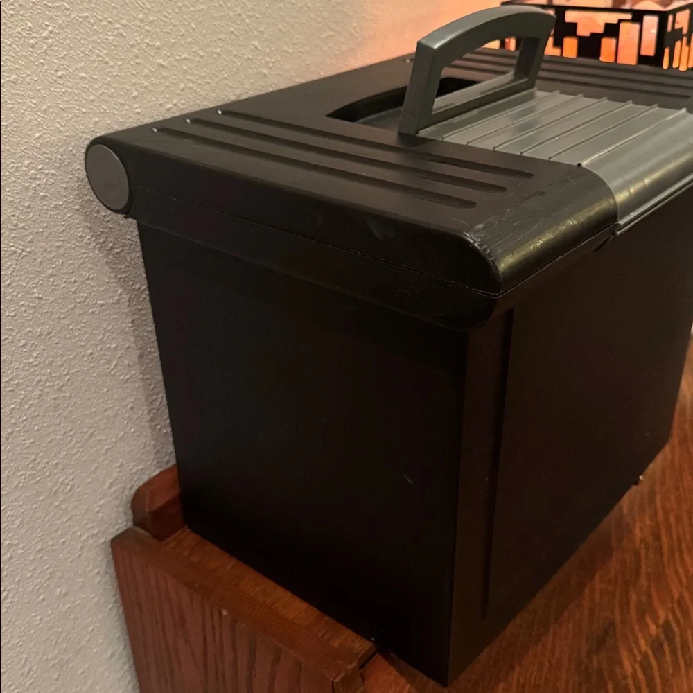 Plastic Portable File Box with File Hanging Folders and Manila file folders